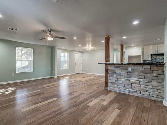 5th image of 3215 N Wilburn Ave