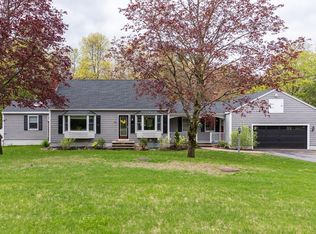 945 Townsend Rd, Groton, MA 01450