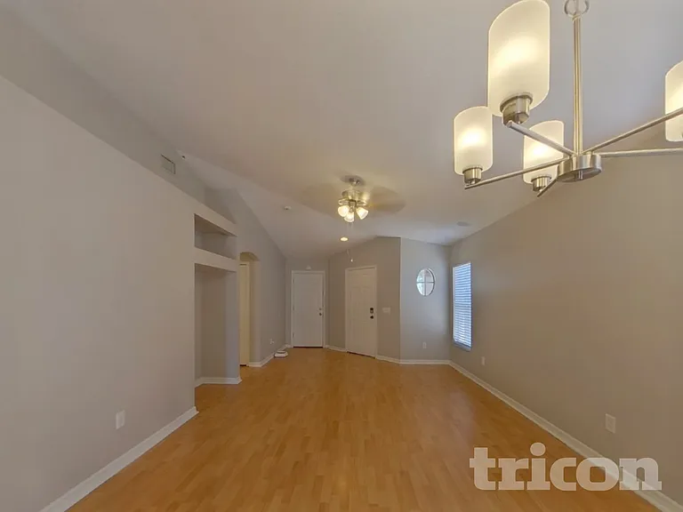 10608 Navigation Dr — Photo 3
