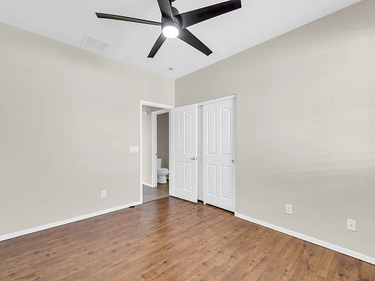 9207 N 182nd Ln — Photo 27