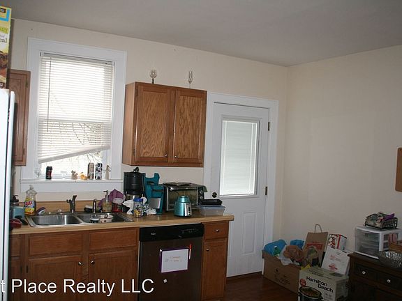 3rd image of 2452 Adams Ave