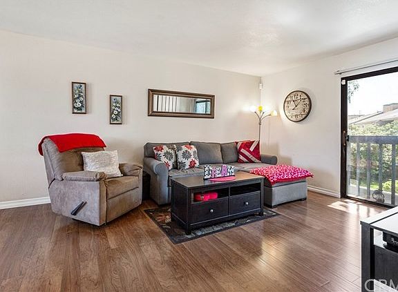 5th image of 301 W Gladstone St APT 7