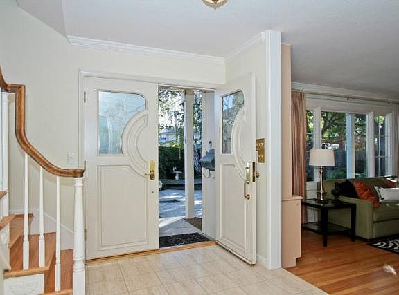 5th image of 609 Princeton Dr