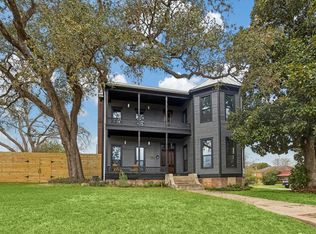 602 S Market St, Brenham, TX 77833