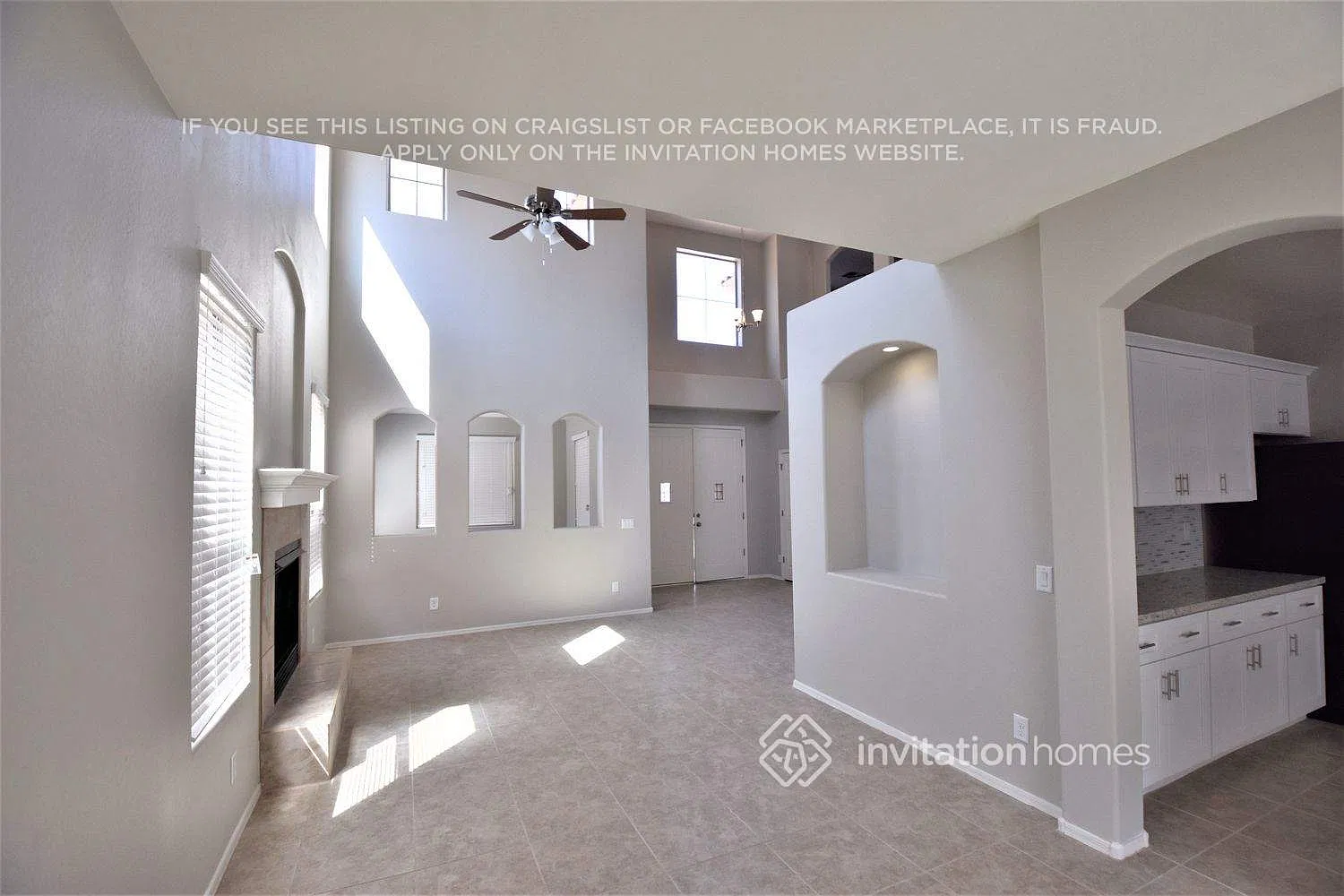 14105 W Dahlia Dr Surprise, AZ 85379 — Photo 2