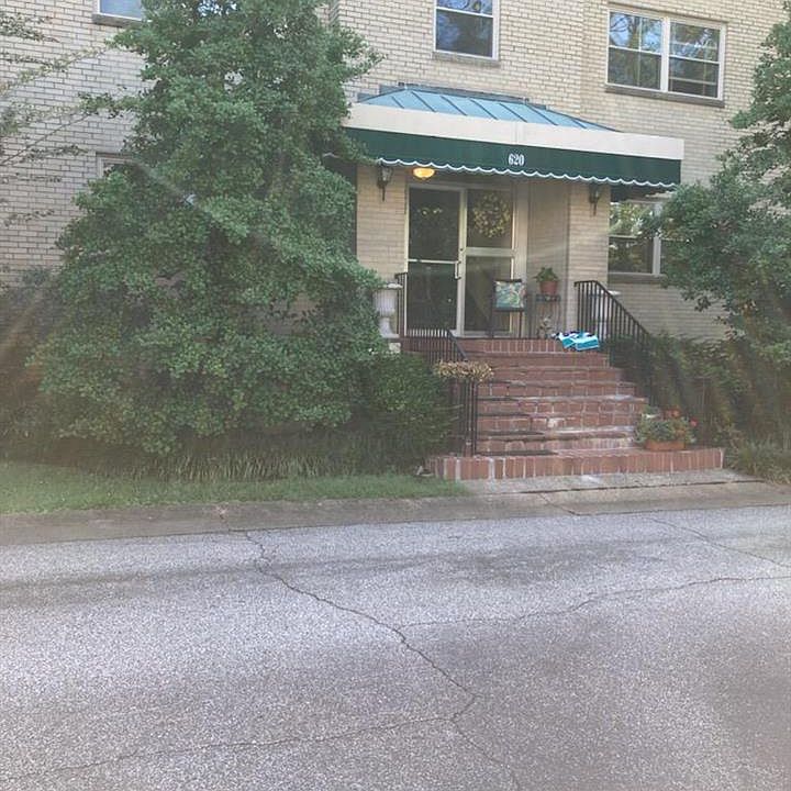 1st image of 620 11th Ave W Unit 4A