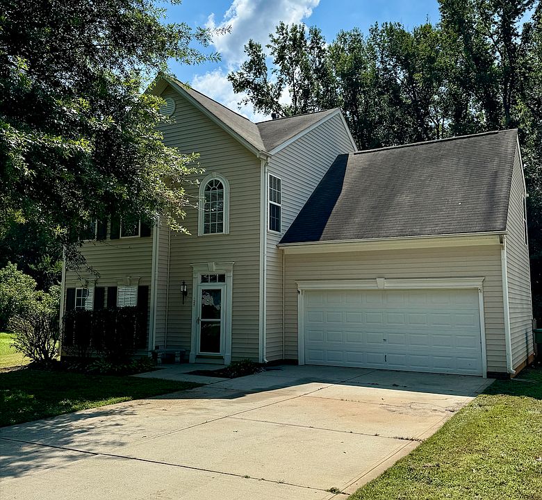 1st image of 125 Chelsea Ct