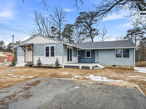 3rd image of 2356 Weymouth Rd