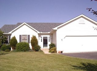 231 Meadow Ridge Pkwy, Dover, DE 19904