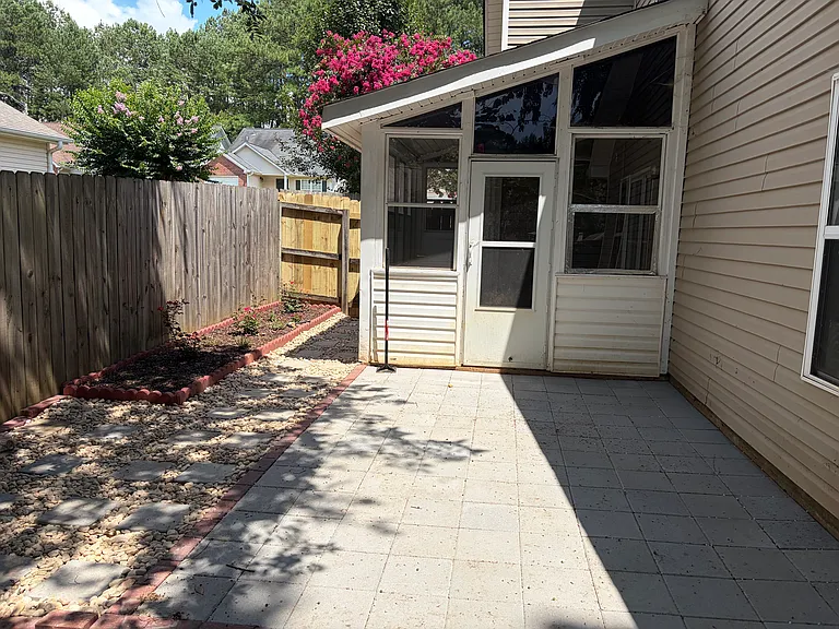 211 Park Pl — Photo 25