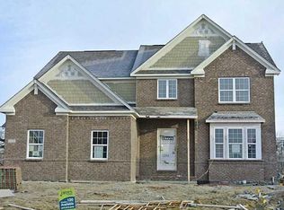 2572 N Heathermoor Park Dr, Carmel, IN 46074