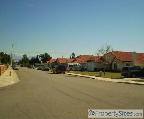 3rd image of 18024 Fairview Dr