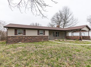 823 E Division St, Bolivar, MO 65613