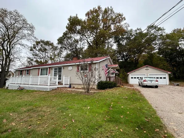 10 Adams Avenue, Franklin, NH 03235