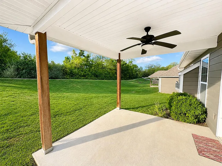 4500 Weybridge Dr — Photo 14
