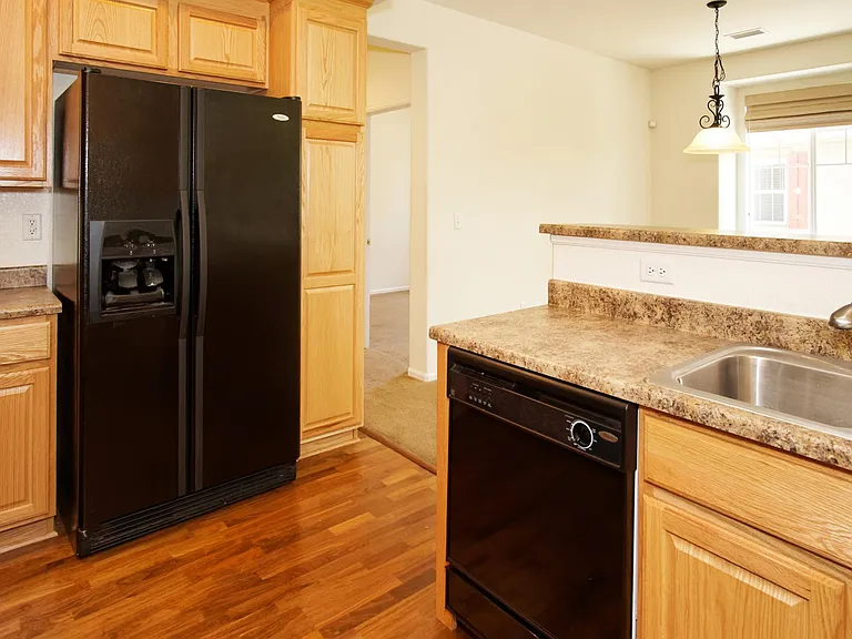10585 Parkington Ln — Photo 8
