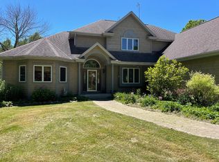 N5898 Buchanan Rd, Hartford, WI 53027