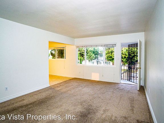5th image of 4238 Everts St