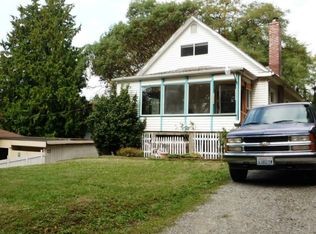 632 SW 110th St, Seattle, WA 98146