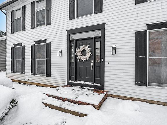 3rd image of 6136 Sablewood Cir