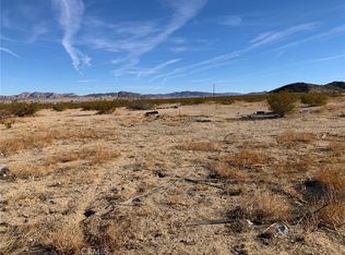 48028 Firethorn Rd, Landers, CA 92285