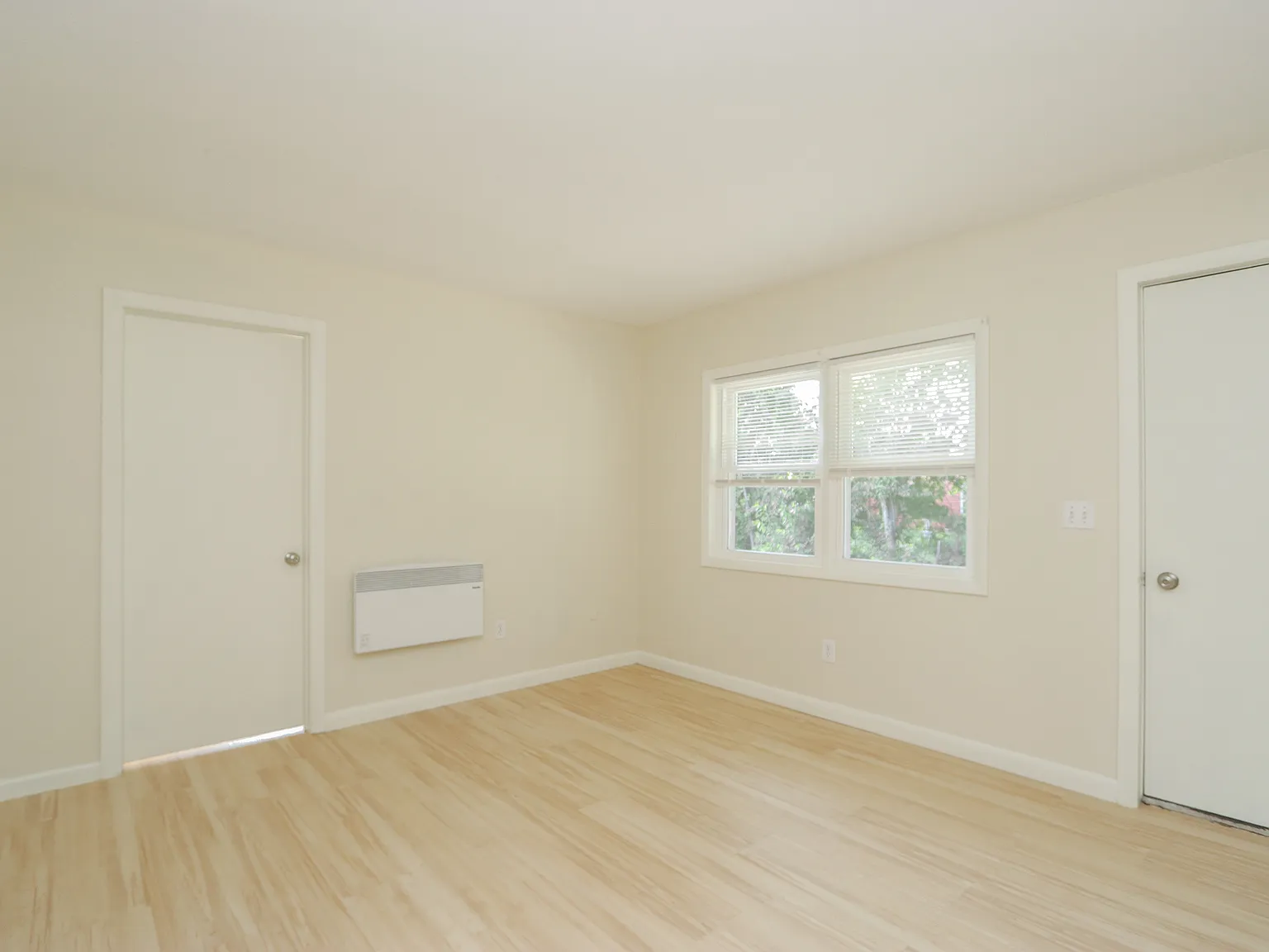2 bed, 825 sqft, $1,350 — Photo 4