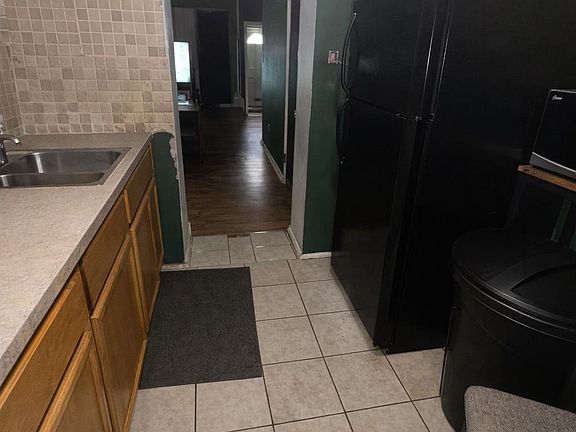 3rd image of 2431 N Lawrence St