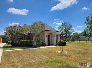 17168 Ronald Rd, Prairieville, LA 70769