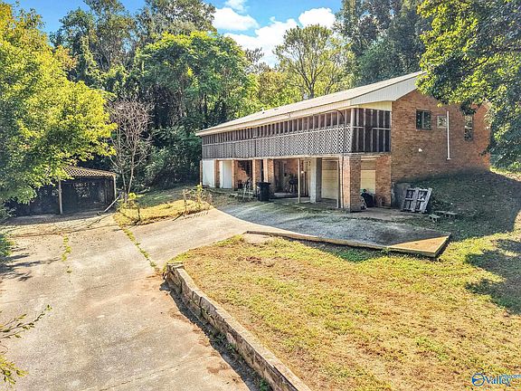 2nd image of 3604 Pearson Cir