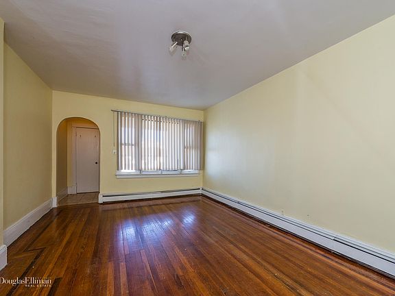 2nd image of 110 E Hudson St
