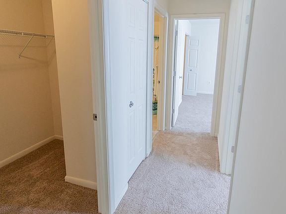 4th image of 301 Stevens Cir APT 3B