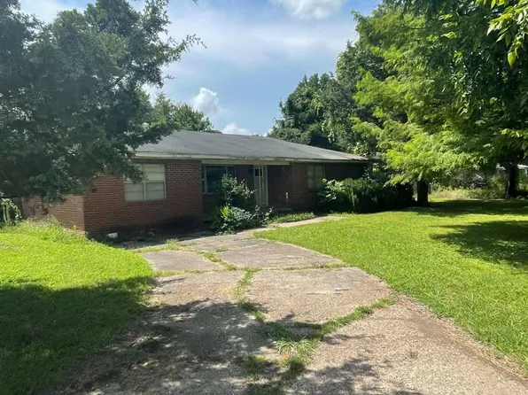 215 Chrisco St, Luxora, AR 72358