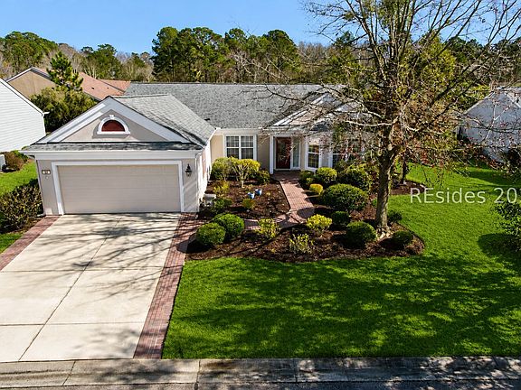 2nd image of 22 Wandering Daisy Dr