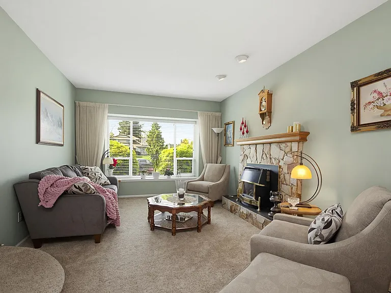 2165 Tower Ct — Photo 9