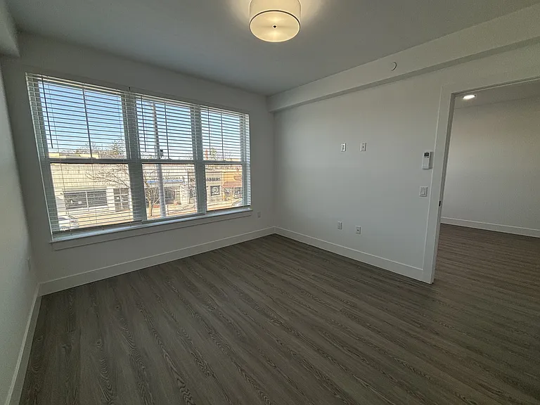 The Central — Photo 35