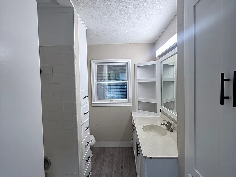 1002 Chamberlain St #A — Photo 8