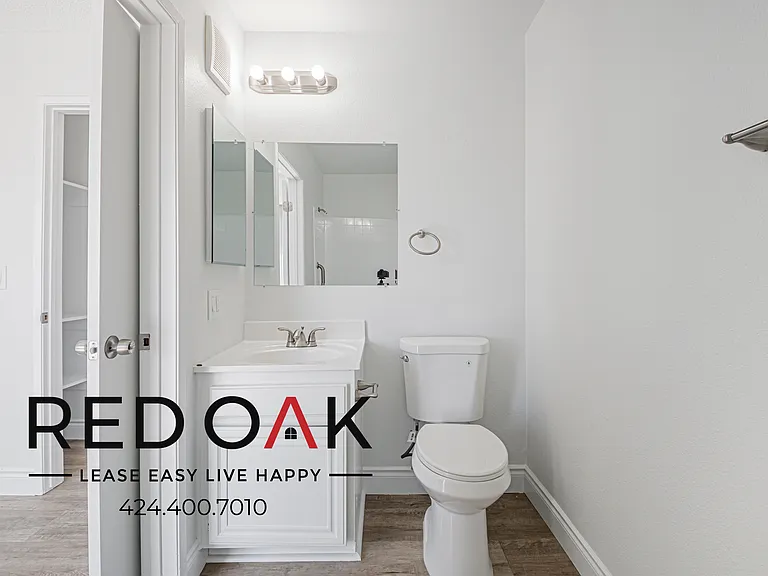 518 E 4th St #206 — Photo 14