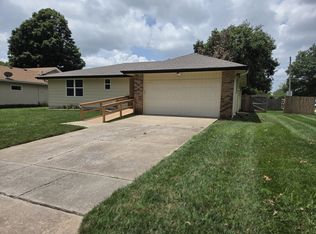 4535 S Crescent Ave, Springfield, MO 65804