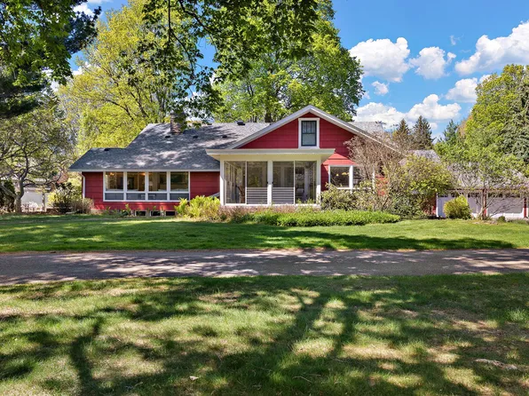 2305 Warner Dr, Holland, MI 49424