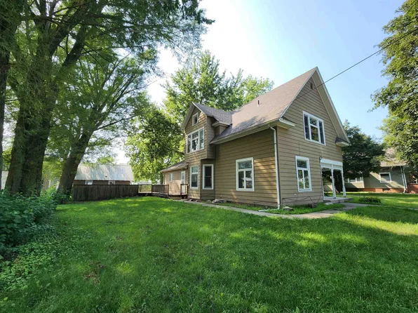 523 3rd St S, Albert City, IA 50510