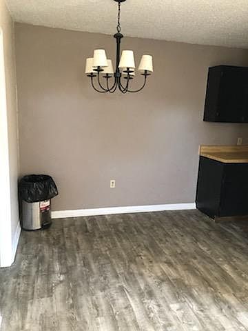 1st image of 1822 Fox Run Dr