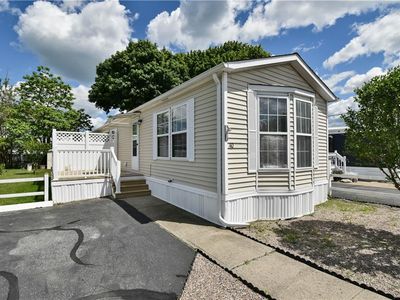 40 Lowell Ave, Pawtucket, RI, 02861