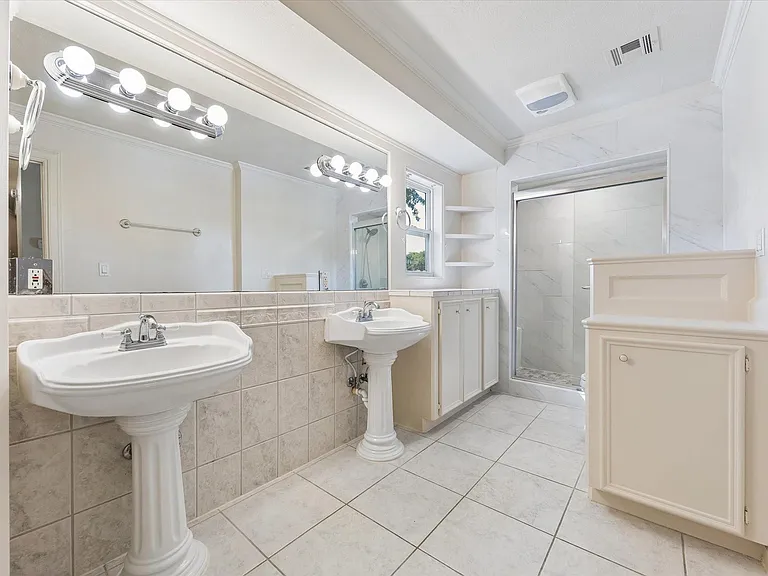 3232 Parkwood Dr — Photo 23