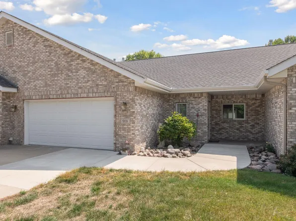 909 W Main St, Belle Plaine, MN 56011