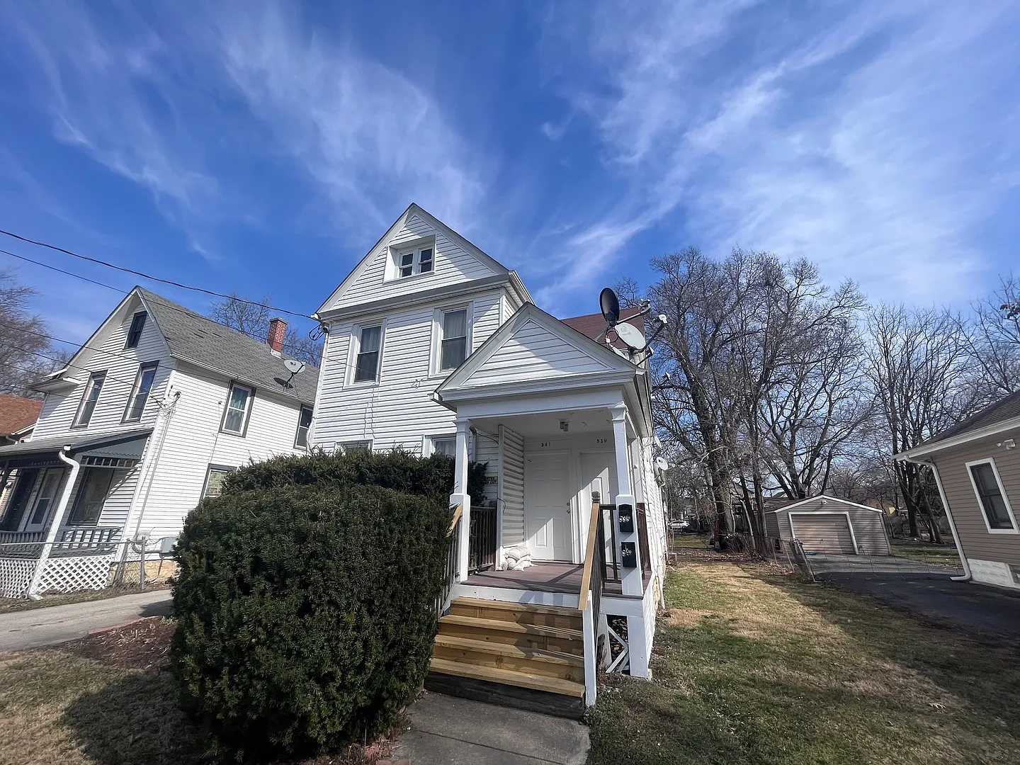 539-541 Iowa Ave photo 1