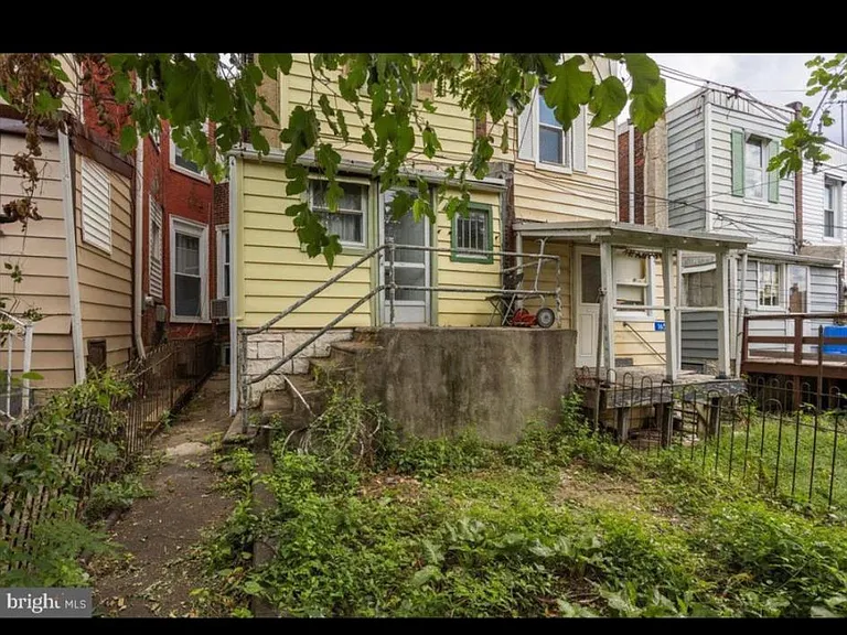 1658 N Redfield St — Photo 5