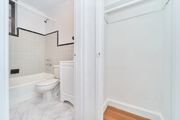 Rented by Living New York | media 17