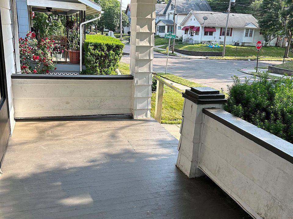 1st image of 1053 Dietz Ave
