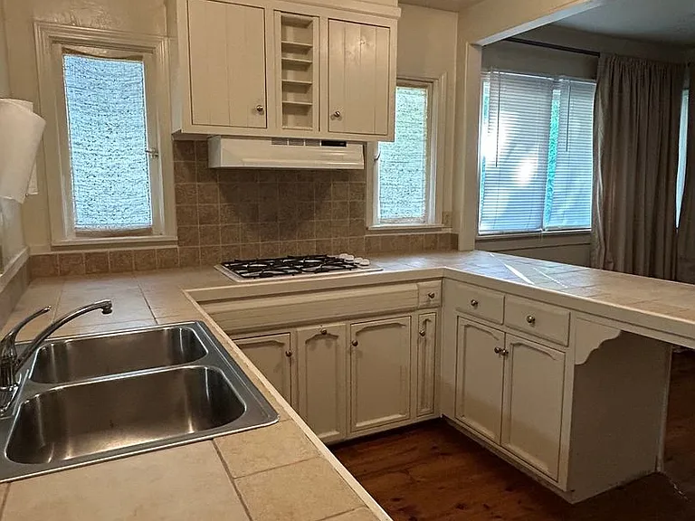 1515 Citrus Ave — Photo 10