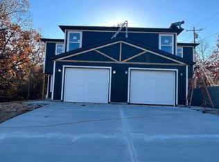 55 Thundering Pines Ln, Reeds Spring, MO 65737